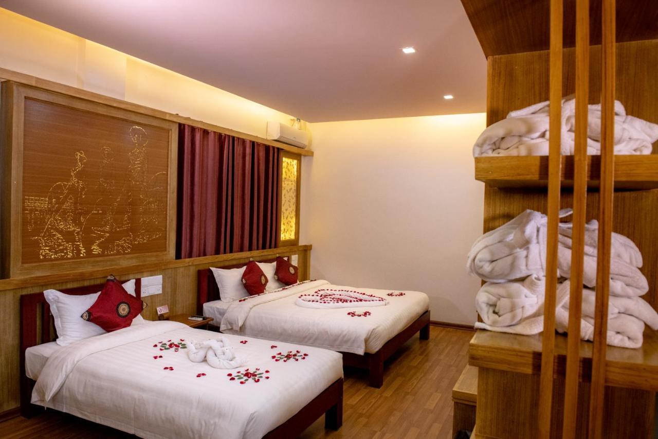 Uct Taunggyi Hotel Buitenkant foto
