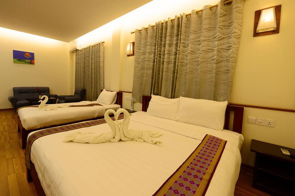 Uct Taunggyi Hotel Buitenkant foto